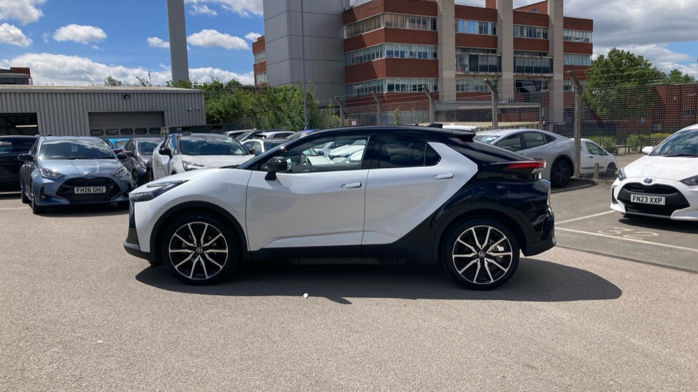 Toyota C-HR 2.0 PHEV GR Sport 5dr CVT Hatchback - Image 24