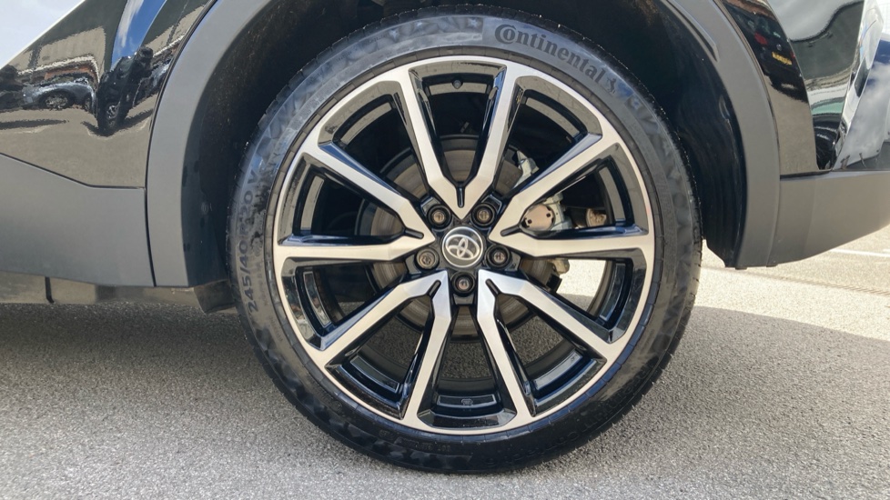 Toyota C-HR 2.0 PHEV GR Sport 5dr CVT Hatchback - Image 25