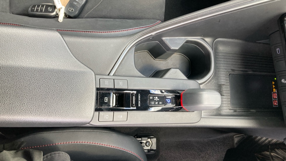 Toyota C-HR 2.0 PHEV GR Sport 5dr CVT Hatchback - Image 35