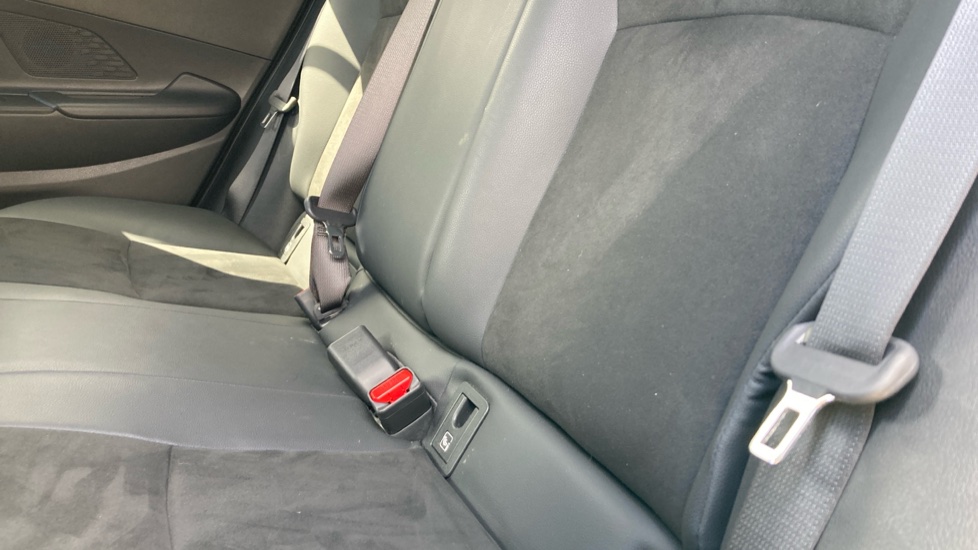 Toyota C-HR 2.0 PHEV GR Sport 5dr CVT Hatchback - Image 37