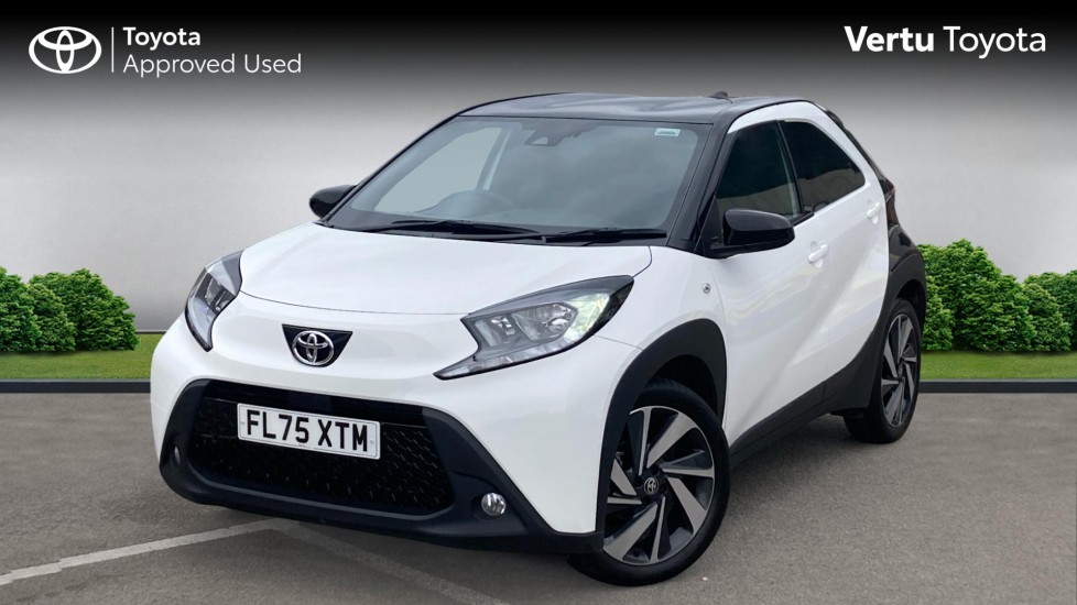 Toyota Aygo X 1.0 VVT-i Edge 5dr Petrol Hatchback - Image 3