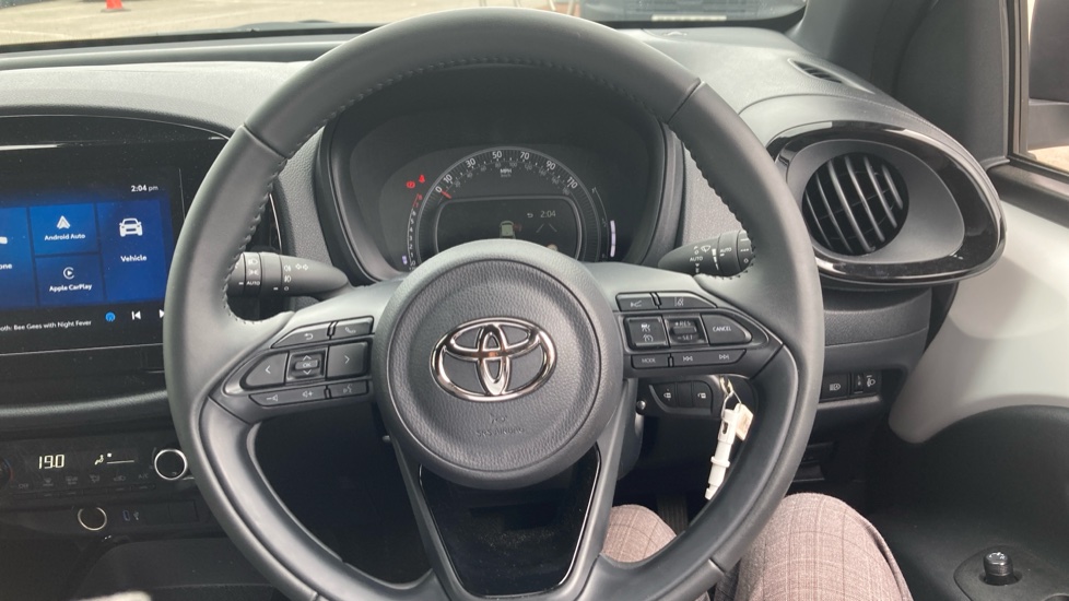 Toyota Aygo X 1.0 VVT-i Edge 5dr Petrol Hatchback - Image 10