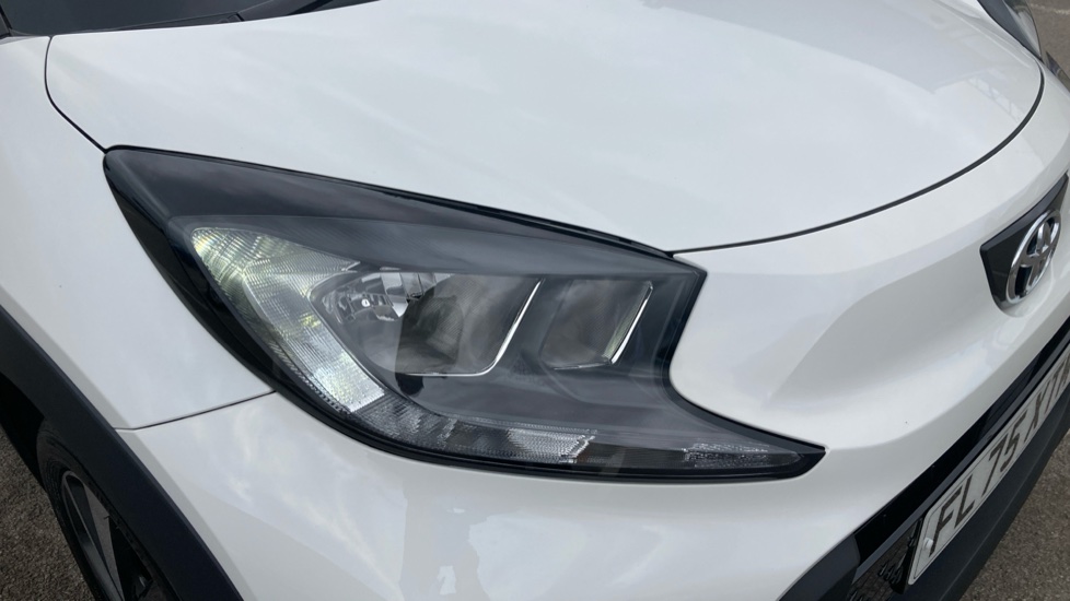 Toyota Aygo X 1.0 VVT-i Edge 5dr Petrol Hatchback - Image 20