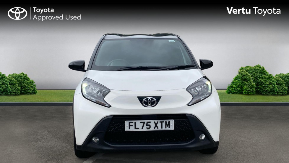 Toyota Aygo X 1.0 VVT-i Edge 5dr Petrol Hatchback - Image 22
