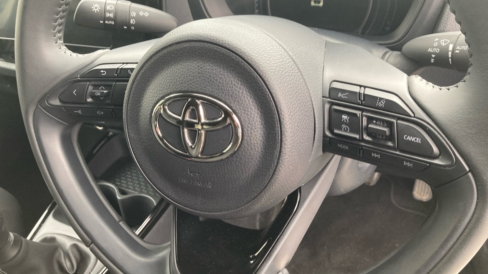 Toyota Aygo X 1.0 VVT-i Edge 5dr Petrol Hatchback - Image 31