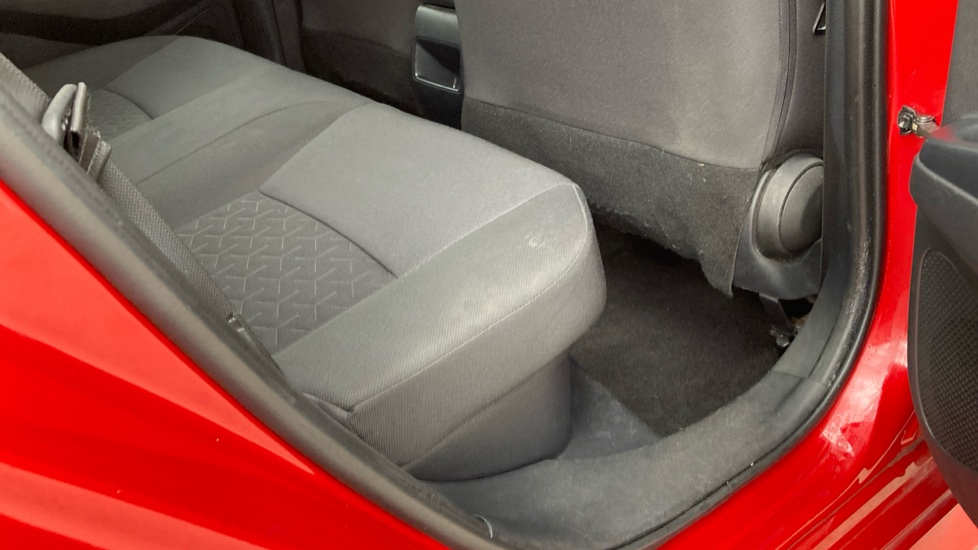 Toyota Corolla 1.8 VVT-i Hybrid Design 5dr CVT Hybrid Hatchback - Image 8