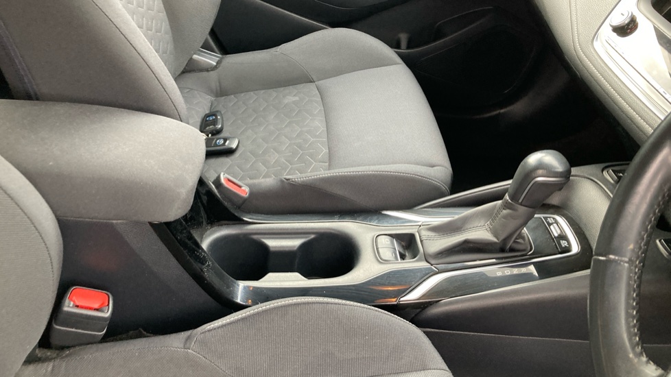 Toyota Corolla 1.8 VVT-i Hybrid Design 5dr CVT Hybrid Hatchback - Image 18