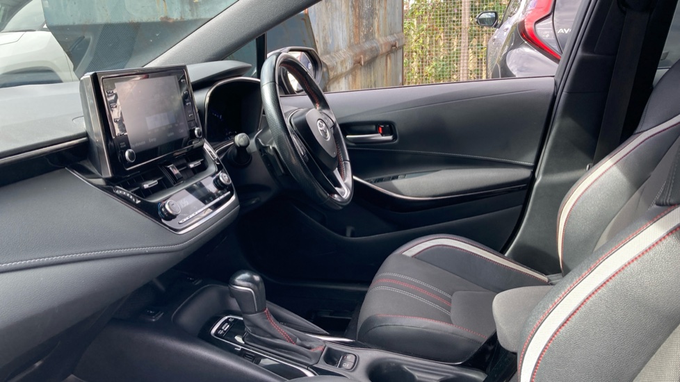 Toyota Corolla 2.0 VVT-i Hybrid GR Sport 5dr CVT Hybrid Hatchback - Image 5