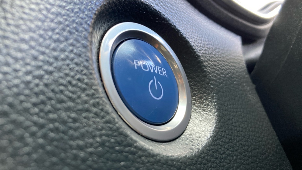 Toyota Corolla 2.0 VVT-i Hybrid GR Sport 5dr CVT Hybrid Hatchback - Image 16