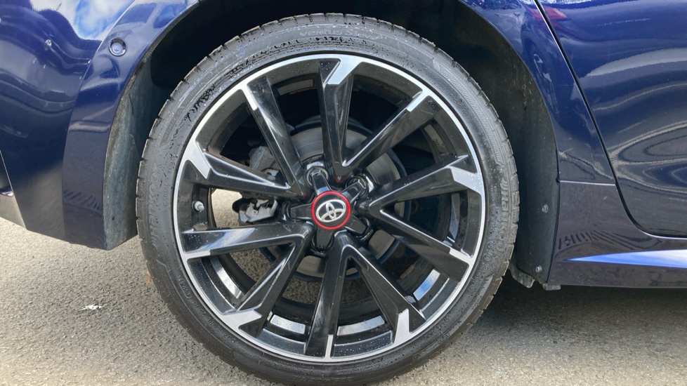 Toyota Corolla 2.0 VVT-i Hybrid GR Sport 5dr CVT Hybrid Hatchback - Image 25