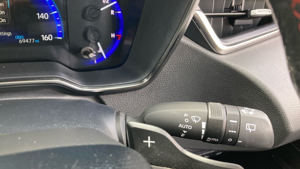 Toyota Corolla 2.0 VVT-i Hybrid GR Sport 5dr CVT Hybrid Hatchback - Image 35