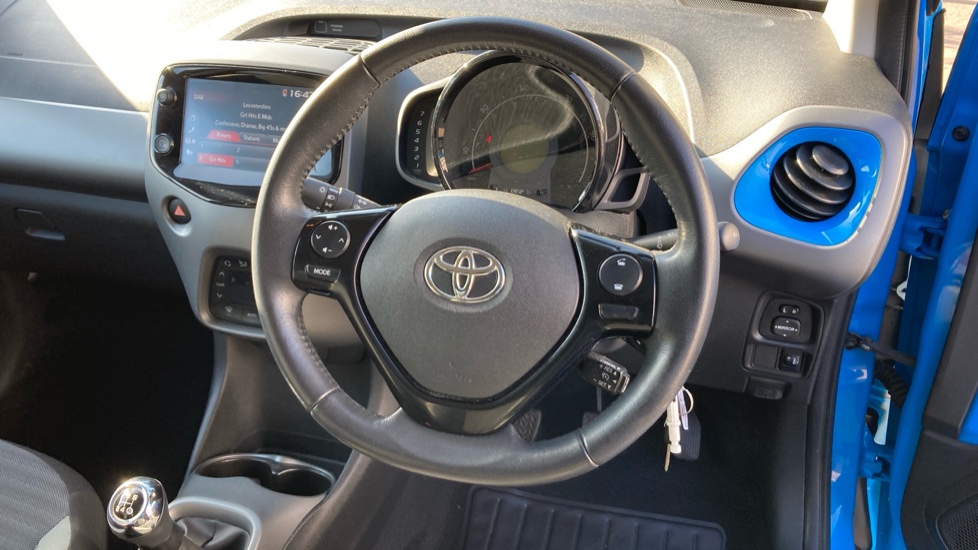 Toyota Aygo 1.0 VVT-i X-Trend 5dr Petrol Hatchback - Image 10