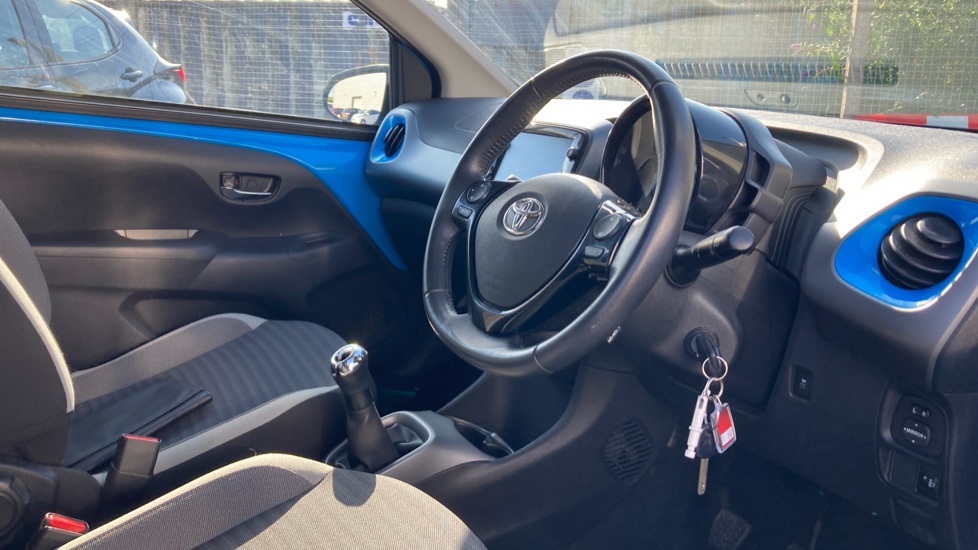 Toyota Aygo 1.0 VVT-i X-Trend 5dr Petrol Hatchback - Image 12