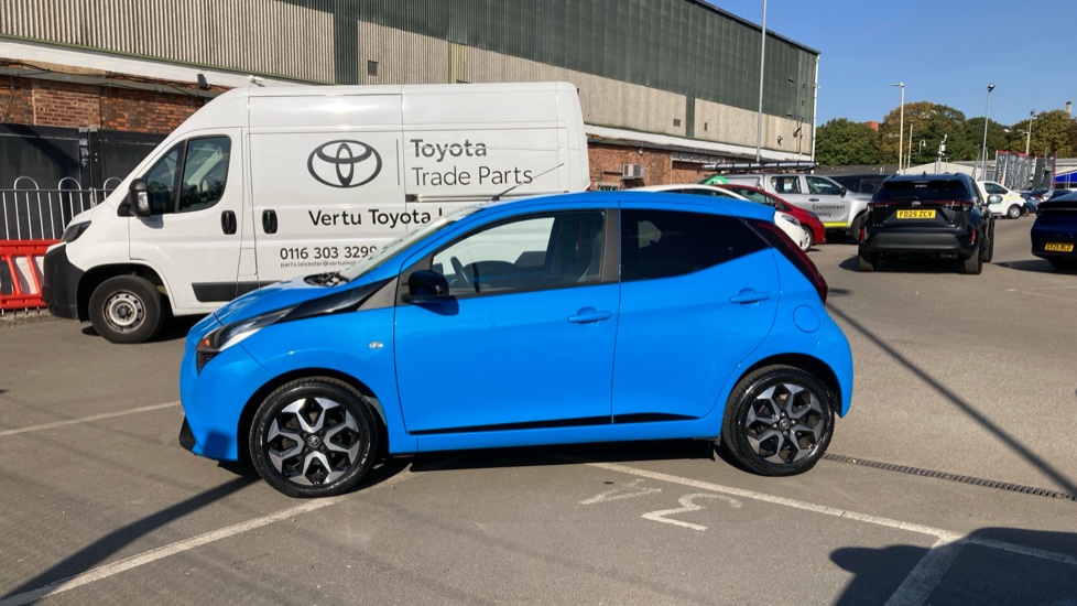 Toyota Aygo 1.0 VVT-i X-Trend 5dr Petrol Hatchback - Image 24