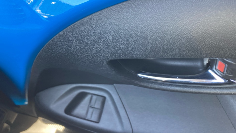Toyota Aygo 1.0 VVT-i X-Trend 5dr Petrol Hatchback - Image 32