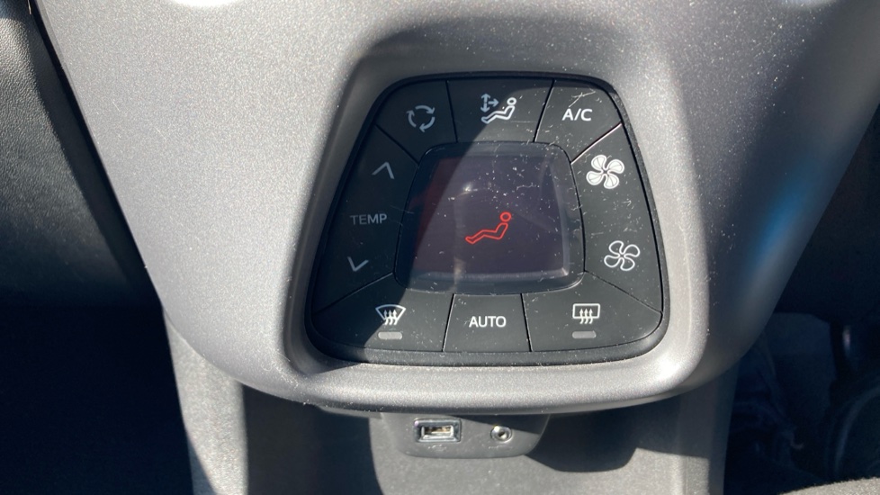 Toyota Aygo 1.0 VVT-i X-Trend 5dr Petrol Hatchback - Image 35