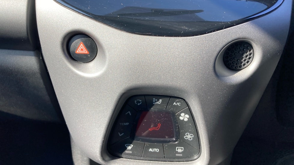 Toyota Aygo 1.0 VVT-i X-Trend 5dr Petrol Hatchback - Image 37