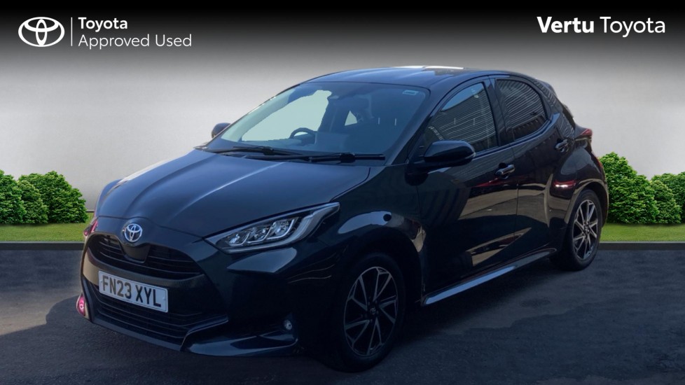Toyota Yaris 1.5 Hybrid Design 5dr CVT Hybrid Hatchback - Image 3