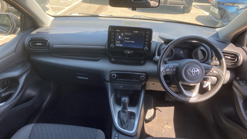 Toyota Yaris 1.5 Hybrid Design 5dr CVT Hybrid Hatchback - Image 6