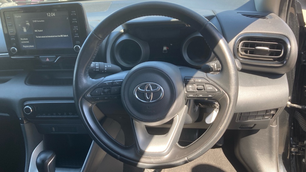Toyota Yaris 1.5 Hybrid Design 5dr CVT Hybrid Hatchback - Image 10