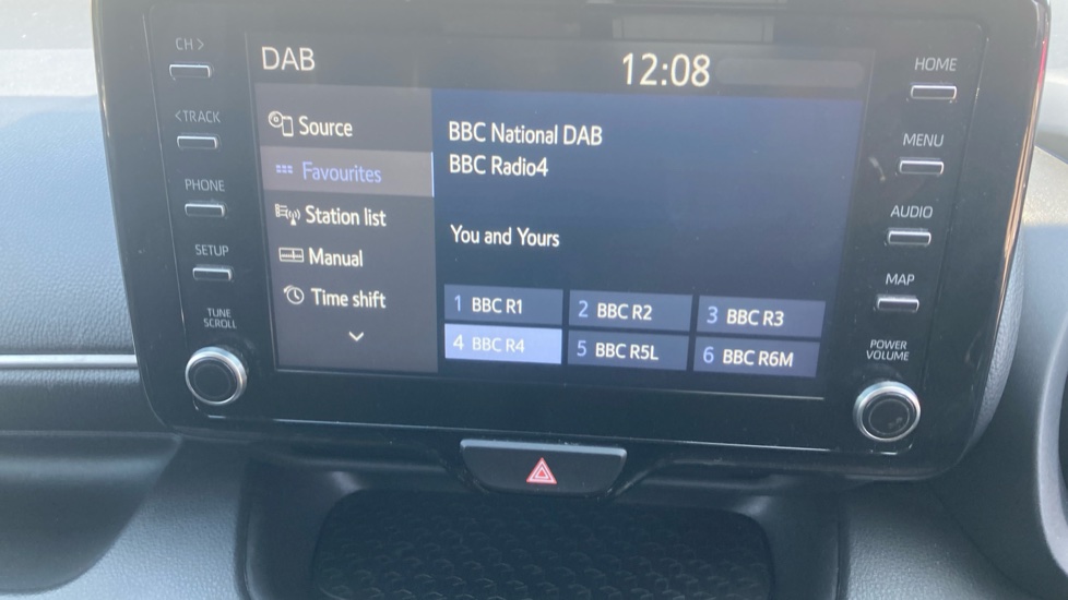 Toyota Yaris 1.5 Hybrid Design 5dr CVT Hybrid Hatchback - Image 44