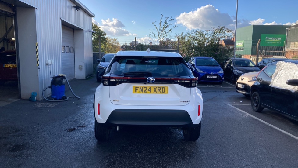 Toyota Yaris Cross 1.5 Hybrid Icon 5dr CVT Hybrid Estate - Image 26