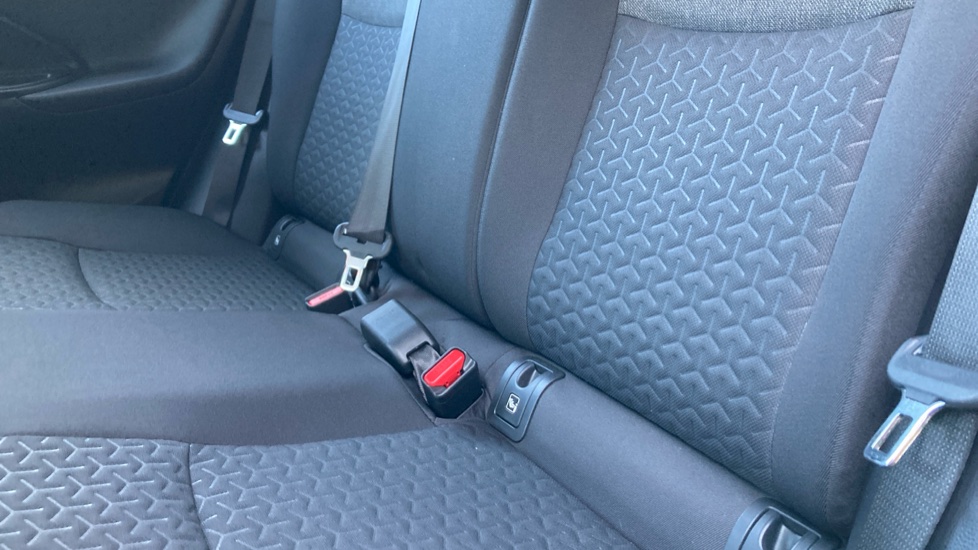 Toyota Yaris Cross 1.5 Hybrid Icon 5dr CVT Hybrid Estate - Image 41