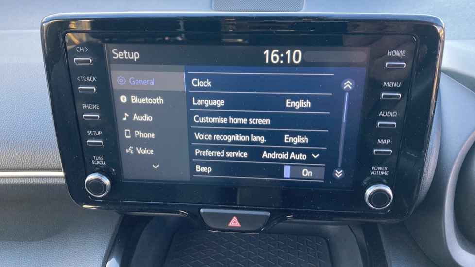 Toyota Yaris Cross 1.5 Hybrid Icon 5dr CVT Hybrid Estate - Image 44