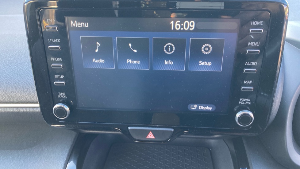Toyota Yaris Cross 1.5 Hybrid Icon 5dr CVT Hybrid Estate - Image 45