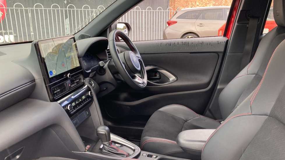 Toyota Yaris Cross 1.5 Hybrid GR Sport 5dr CVT Hybrid Estate - Image 5