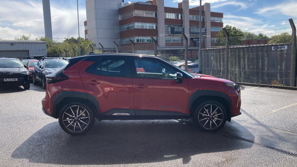 Toyota Yaris Cross 1.5 Hybrid GR Sport 5dr CVT Hybrid Estate - Image 23