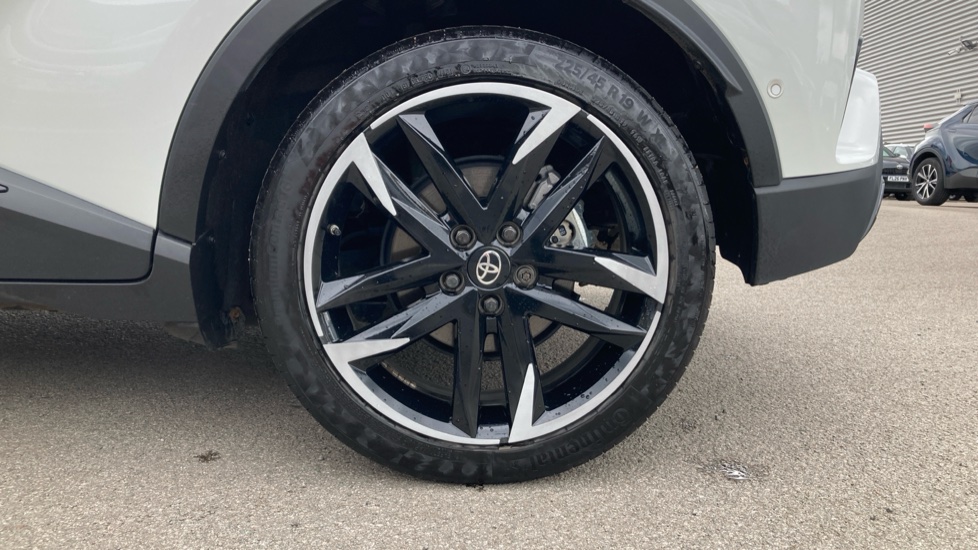Toyota C-HR 2.0 Hybrid GR Sport 5dr CVT Hybrid Hatchback - Image 25