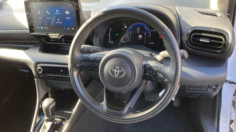 Toyota Yaris 1.5 Hybrid Design 5dr CVT Hybrid Hatchback - Image 7