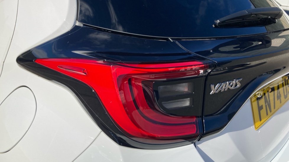 Toyota Yaris 1.5 Hybrid Design 5dr CVT Hybrid Hatchback - Image 21