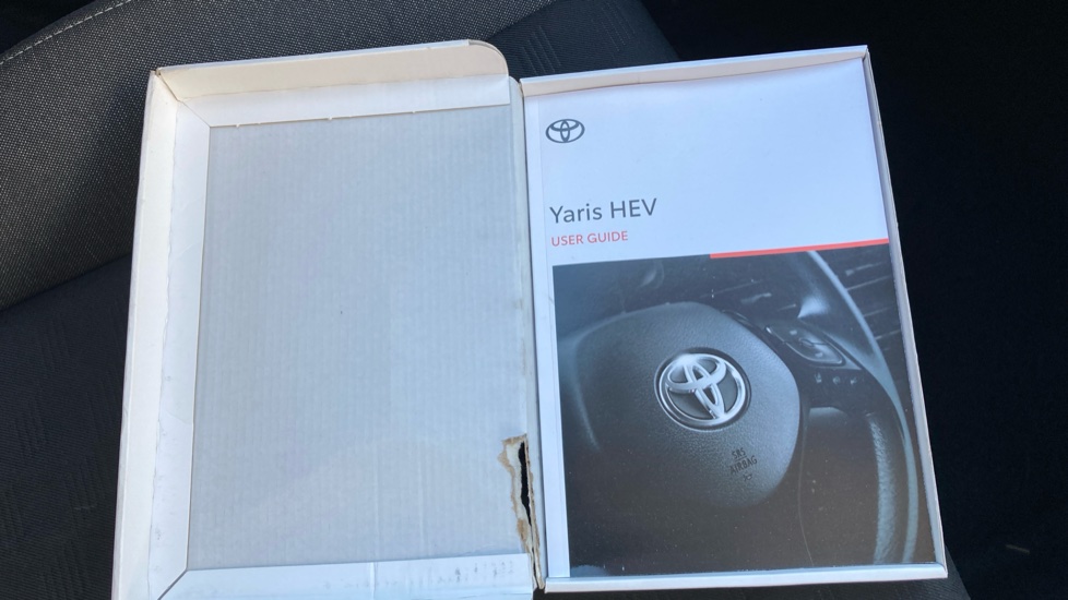 Toyota Yaris 1.5 Hybrid Design 5dr CVT Hybrid Hatchback - Image 27