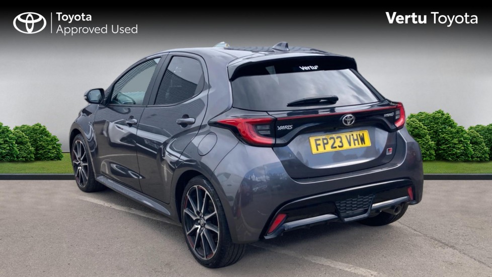 Toyota Yaris 1.5 Hybrid GR Sport 5dr CVT Hybrid Hatchback - Image 4