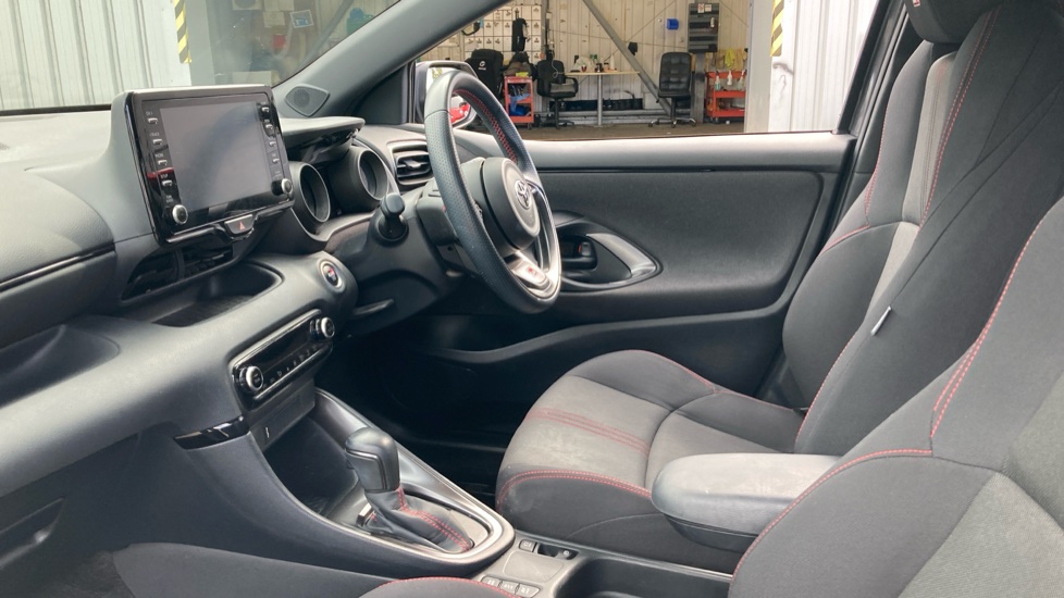 Toyota Yaris 1.5 Hybrid GR Sport 5dr CVT Hybrid Hatchback - Image 5