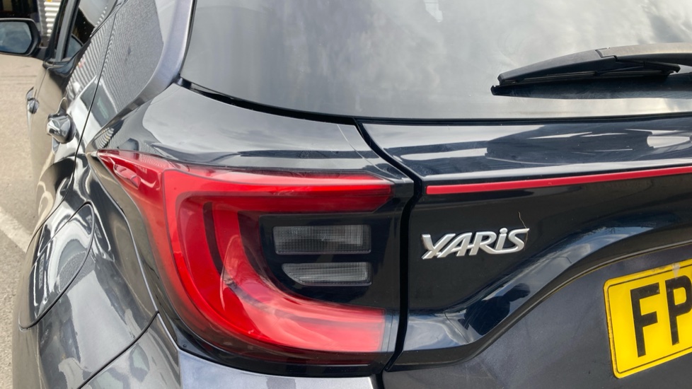Toyota Yaris 1.5 Hybrid GR Sport 5dr CVT Hybrid Hatchback - Image 21