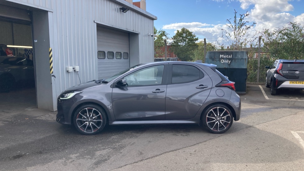 Toyota Yaris 1.5 Hybrid GR Sport 5dr CVT Hybrid Hatchback - Image 24