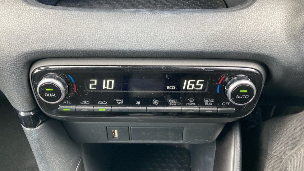 Toyota Yaris 1.5 Hybrid GR Sport 5dr CVT Hybrid Hatchback - Image 34