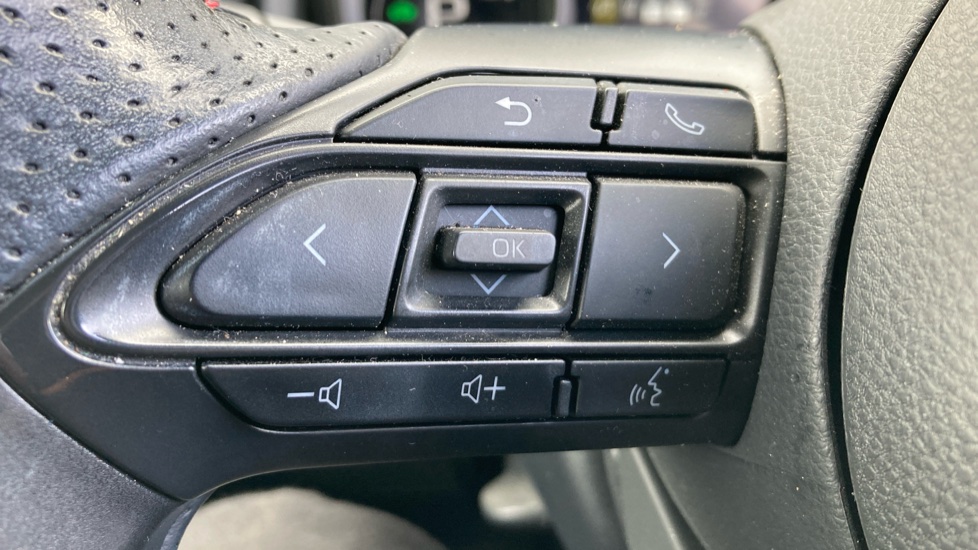 Toyota Yaris 1.5 Hybrid GR Sport 5dr CVT Hybrid Hatchback - Image 38