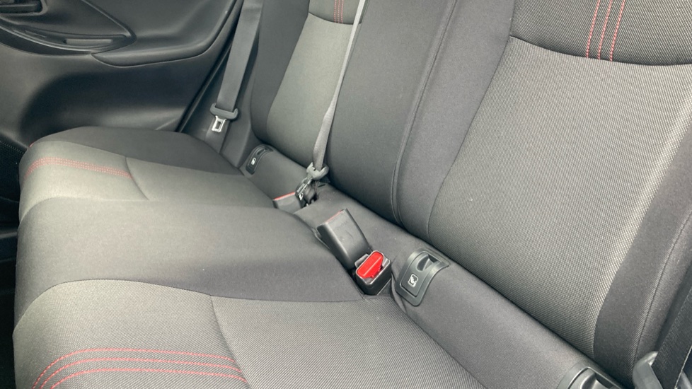 Toyota Yaris 1.5 Hybrid GR Sport 5dr CVT Hybrid Hatchback - Image 40