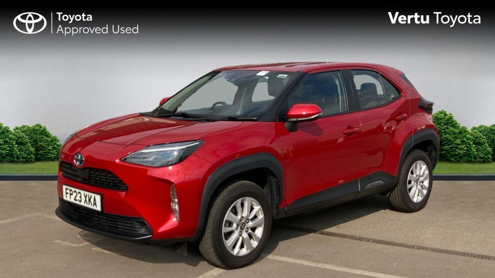 Toyota Yaris Cross 1.5 Hybrid Icon 5dr CVT Hybrid Estate - Image 3