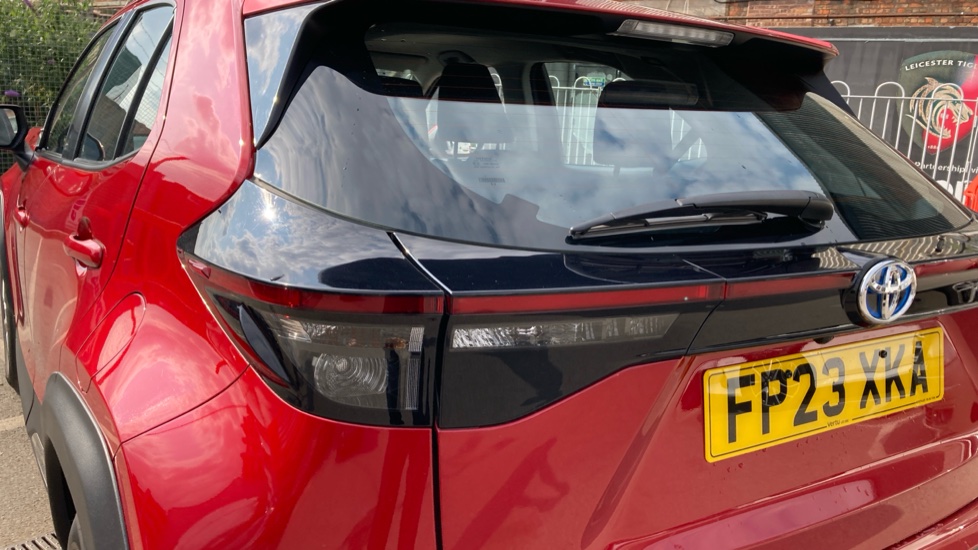 Toyota Yaris Cross 1.5 Hybrid Icon 5dr CVT Hybrid Estate - Image 21