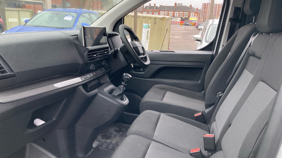 Toyota Proace L2 Diesel 2.0D 145 Active Van - Image 10