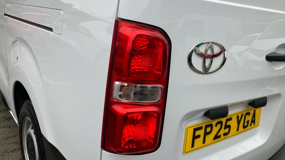 Toyota Proace L2 Diesel 2.0D 145 Active Van - Image 20