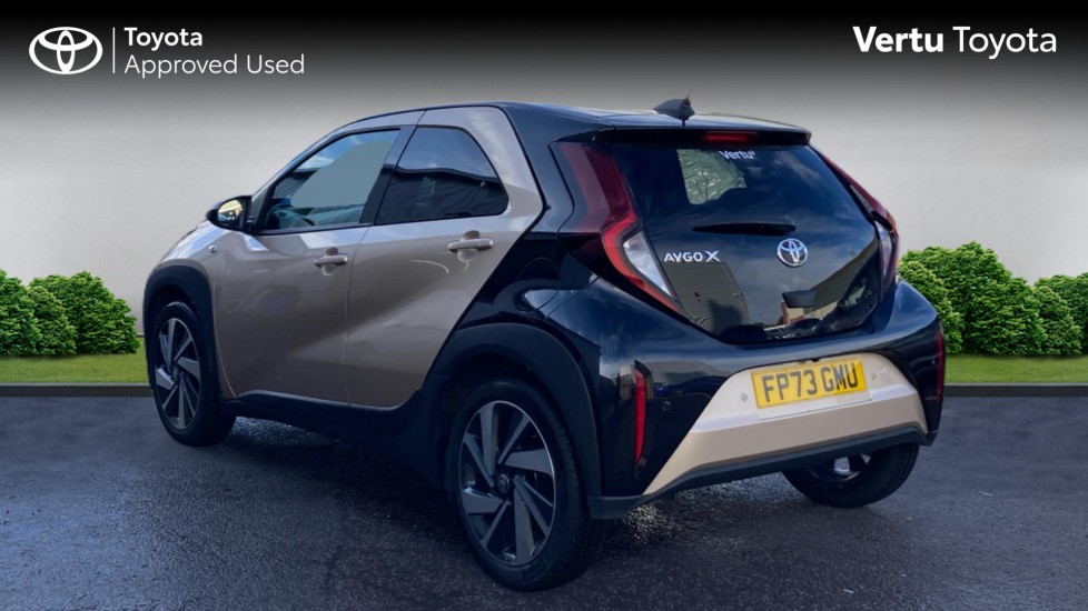 Toyota Aygo X 1.0 VVT-i Edge 5dr Auto Petrol Hatchback - Image 4