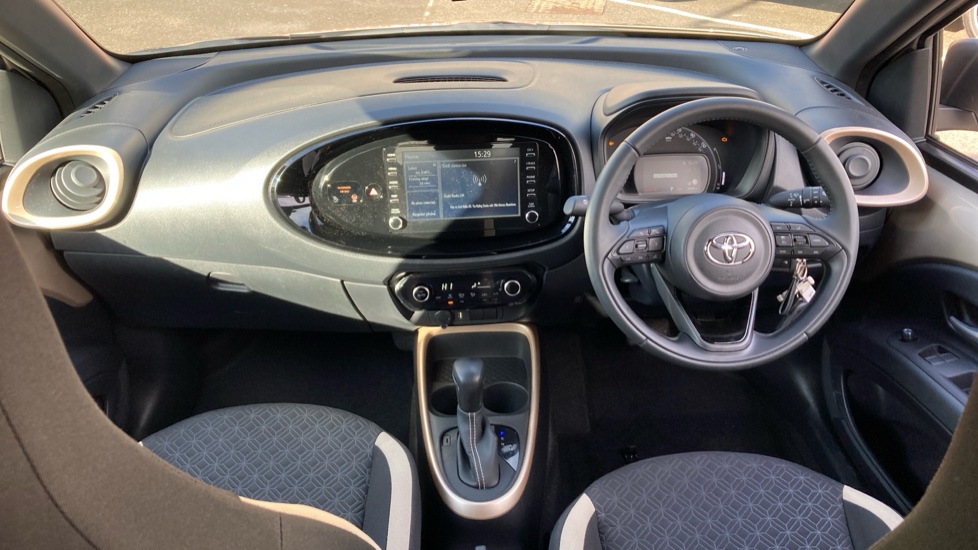 Toyota Aygo X 1.0 VVT-i Edge 5dr Auto Petrol Hatchback - Image 6