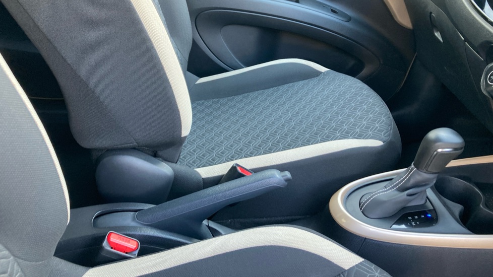 Toyota Aygo X 1.0 VVT-i Edge 5dr Auto Petrol Hatchback - Image 18