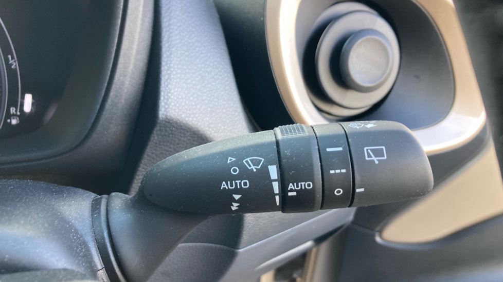 Toyota Aygo X 1.0 VVT-i Edge 5dr Auto Petrol Hatchback - Image 33